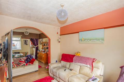 2 bedroom terraced house for sale, Finedon Street, Burton Latimer NN15