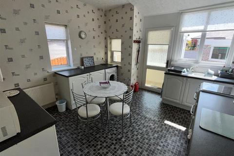2 bedroom semi-detached bungalow to rent, Moss Hall Road, Accrington