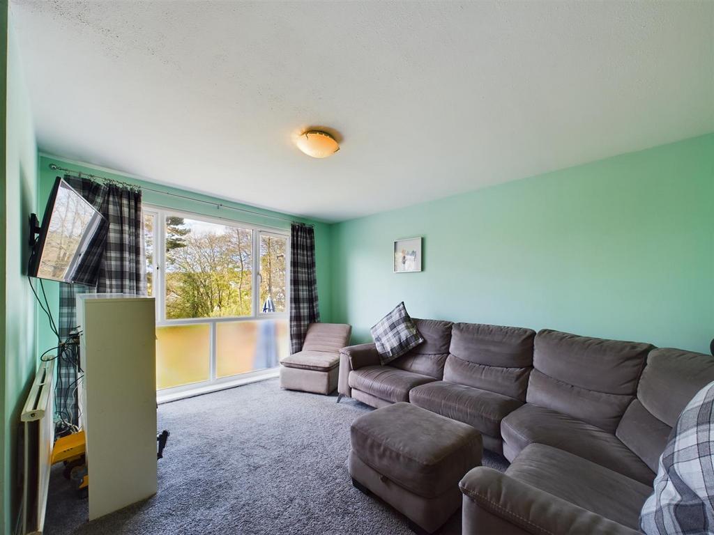 Cedar Drive, Perth PH1 3 bed semidetached bungalow for sale £187,500