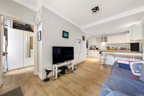 1 bedroom flat to rent, Macaulay Road, SW4