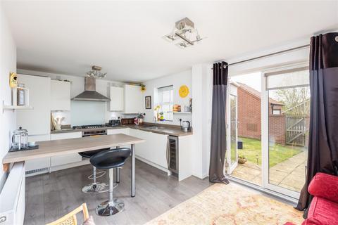 3 bedroom detached house for sale, Field View Close, York YO62