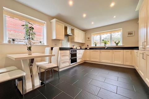4 bedroom detached house for sale, Mulberry Tree Close, Filby