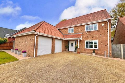 4 bedroom detached house for sale, Mulberry Tree Close, Filby