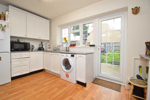 2 bedroom end of terrace house for sale, Plymouth Terrace, Ley Street, Ilford