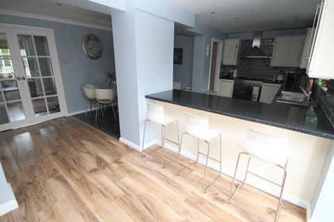 15 Greencroft Close, Idle, Bradford, BD10 8XD