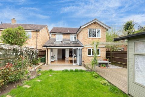 56 Bushy Close, Oxford, OX2 9SJ