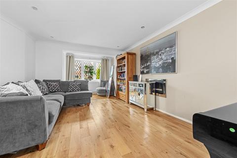56 Bushy Close, Oxford, OX2 9SJ