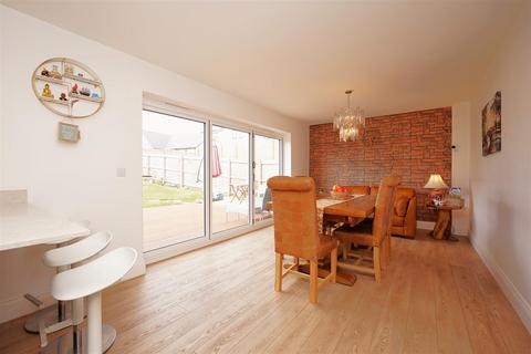 4 bedroom detached house for sale, Freestone Way, Barrow-in-Furness