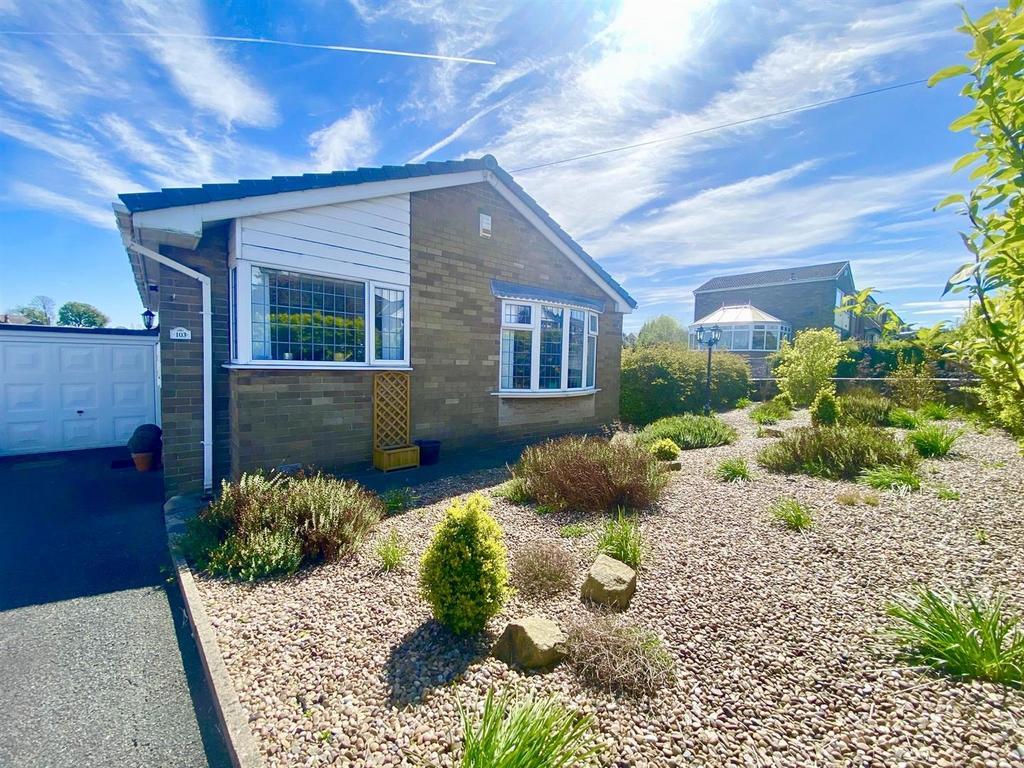Bedale Drive, Skelmanthorpe, HD8 9EU 2 bed detached bungalow for sale