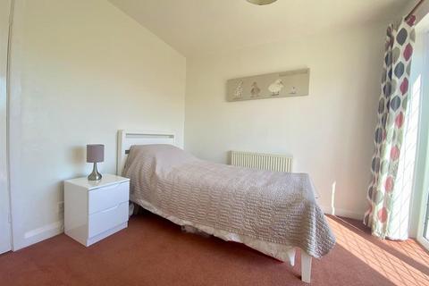 103 Bedale Drive, Skelmanthorpe, Huddersfield, HD8 9EU