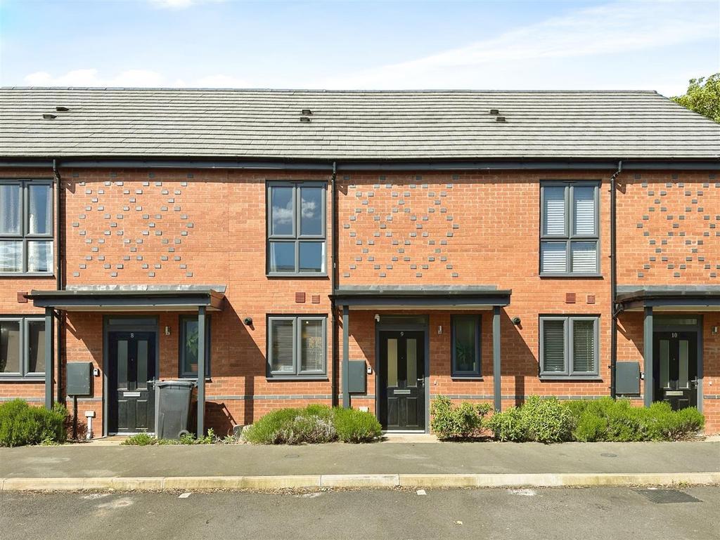 Renshaw Drive, Leamington Spa 2 bed terraced house for sale £300,000