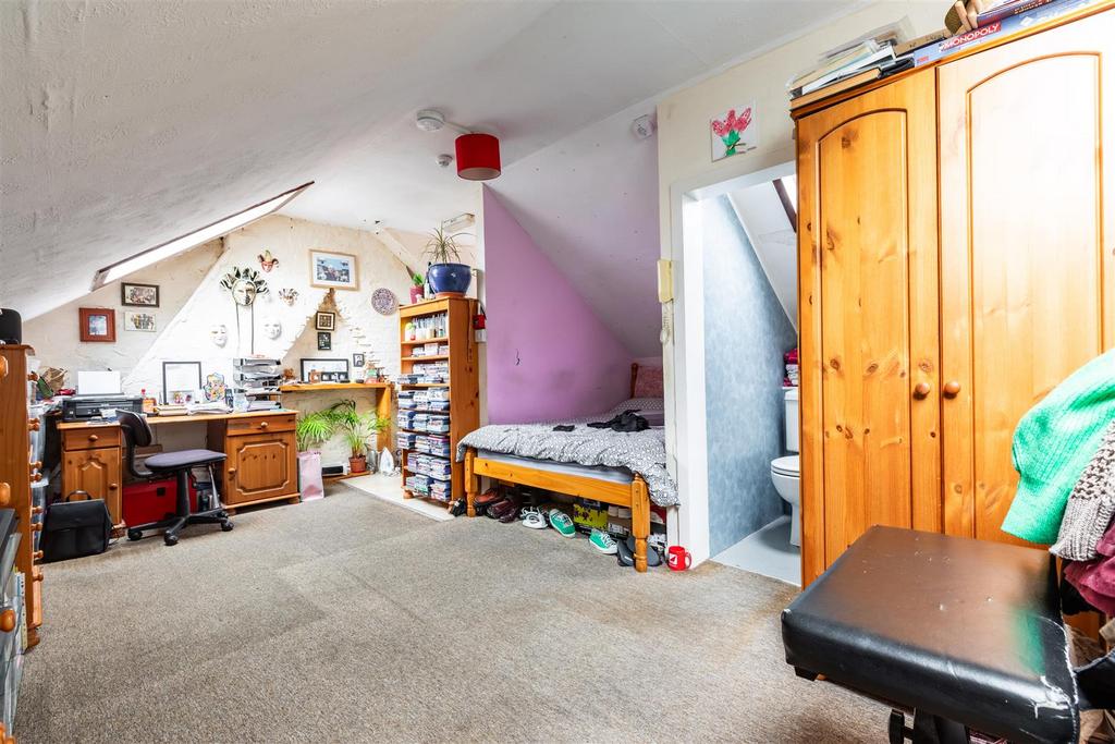 Studio Flat