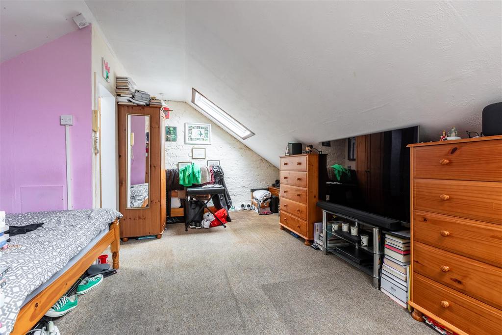 Studio Flat