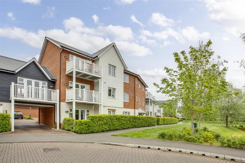 2 bedroom flat for sale, Thistle Walk, High Wycombe HP11