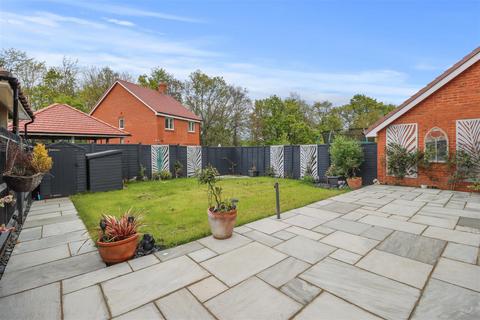 4 bedroom detached house for sale, Magnolia Close, Hellingly