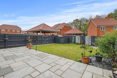 4 bedroom detached house for sale, Magnolia Close, Hellingly