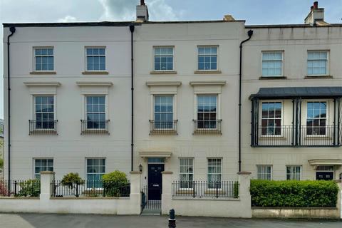 4 bedroom townhouse for sale, Hercules Road, Plymouth PL9