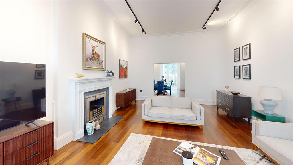 2 Halkin Street Living Room.jpg