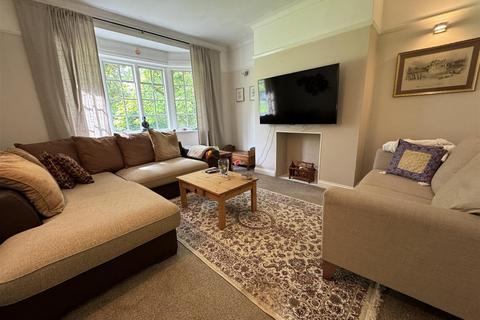8, Tudor Court Castle Way, Feltham, TW13 7QQ