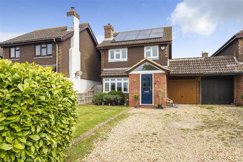 3 bedroom detached house for sale, Victoria Road, Hayling Island PO11