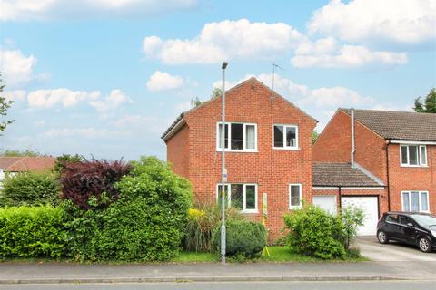 3 bedroom link detached house for sale, Moorside Dale, Ripon