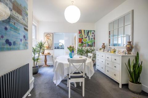 4 Ceylon Road, Westcliff-on-sea, SS0 7HP