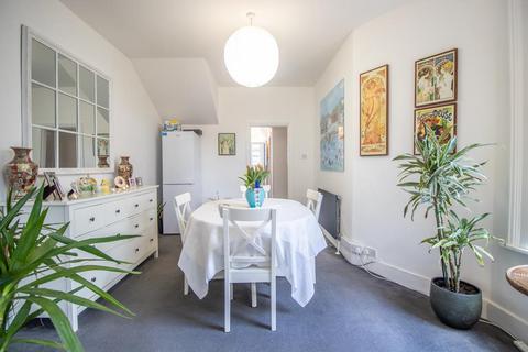 4 Ceylon Road, Westcliff-on-sea, SS0 7HP