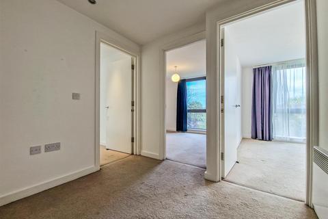 2 bedroom flat for sale, Southchurch Road, Southend-on-Sea SS1