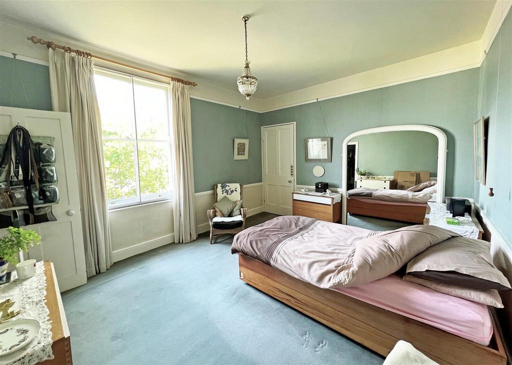 Blundells Road, Tiverton 8 bed detached house for sale £650,000