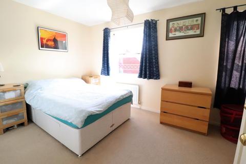 30 Chestnut Square, Leamington Spa, CV32 7UW