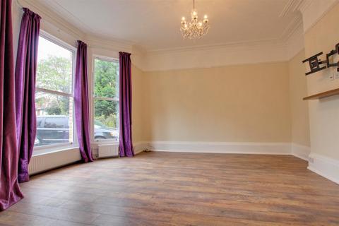 6 bedroom house to rent, Newland Park, Hull