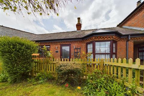 1 bedroom cottage for sale, Jewison Lane, Bridlington
