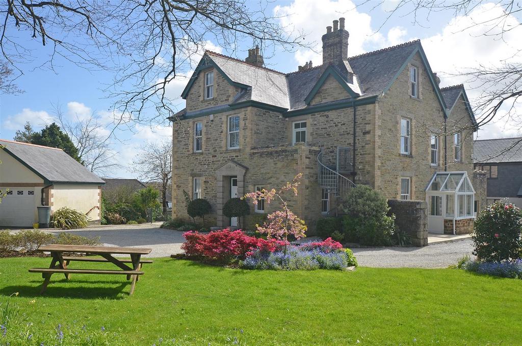 St. Clements Hill, Truro 7 bed detached house for sale £1,250,000