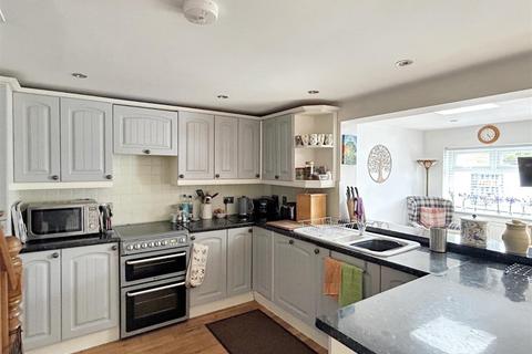5 Coronation Terrace, Blackwater, Truro, TR4 8SY
