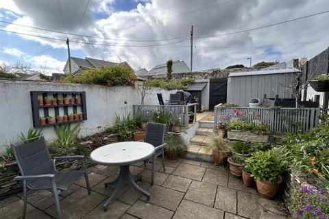 5 Coronation Terrace, Blackwater, Truro, TR4 8SY