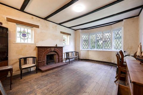 45 Lower Hill Road, Epsom, KT19 8LS
