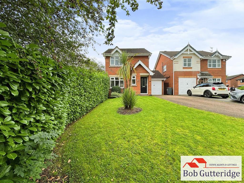Old Hall Drive, Bradwell, Newcastle 3 bed detached house for sale £