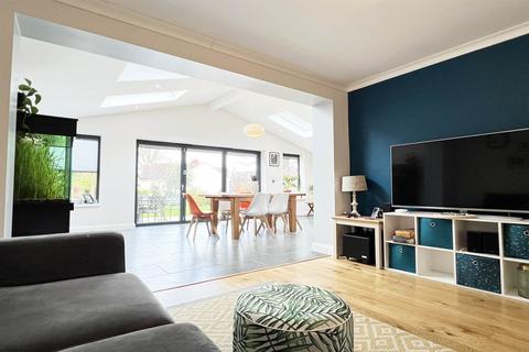 21 Loder Drive, Hereford, HR1 1DS