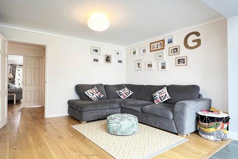 21 Loder Drive, Hereford, HR1 1DS