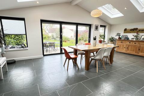 21 Loder Drive, Hereford, HR1 1DS