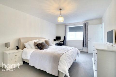 32 School Lane, Bean, Dartford, DA2 8AL
