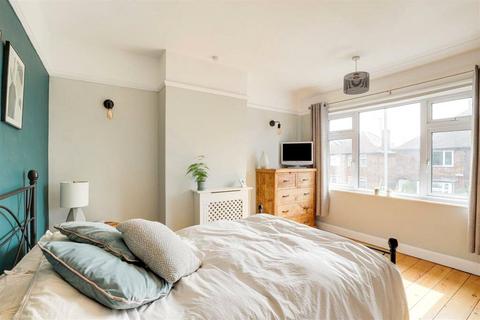 4 bedroom terraced house to rent, Tollington Way,, London, N7