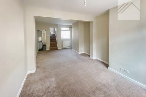 3 bedroom terraced house to rent, Parkeston Road, Parkeston, Harwich