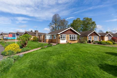 3 bedroom detached bungalow for sale, The Manor Beeches, Dunnington, York, YO19 5PX
