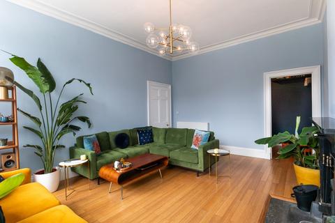 2 bedroom flat for sale, Leopold Place, Hillside, Edinburgh, EH7