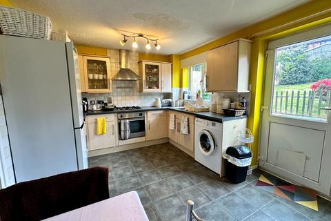 2 bedroom semi-detached house for sale, Daffodil Close, Dudley DY3