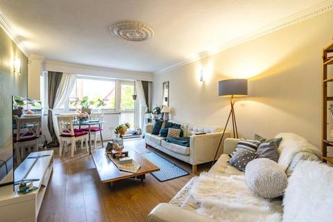 2 bedroom apartment to rent, Kentish Town Rd, London, NW5