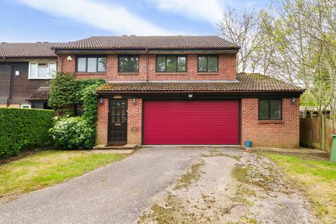 5 bedroom end of terrace house for sale, Greystoke Drive, Ruislip, Middlesex