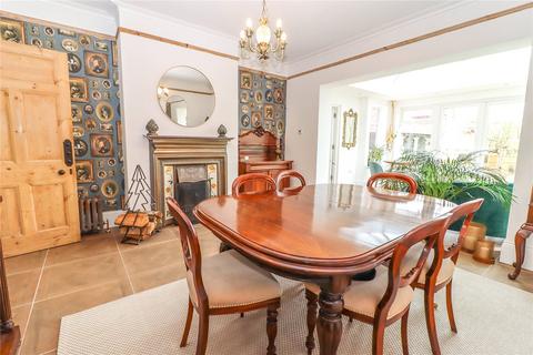 2 Alexandra Road, Andover, SP10 3AE