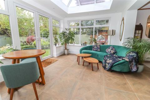2 Alexandra Road, Andover, SP10 3AE